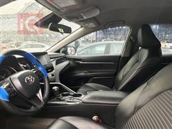 تۆیۆتا کامری